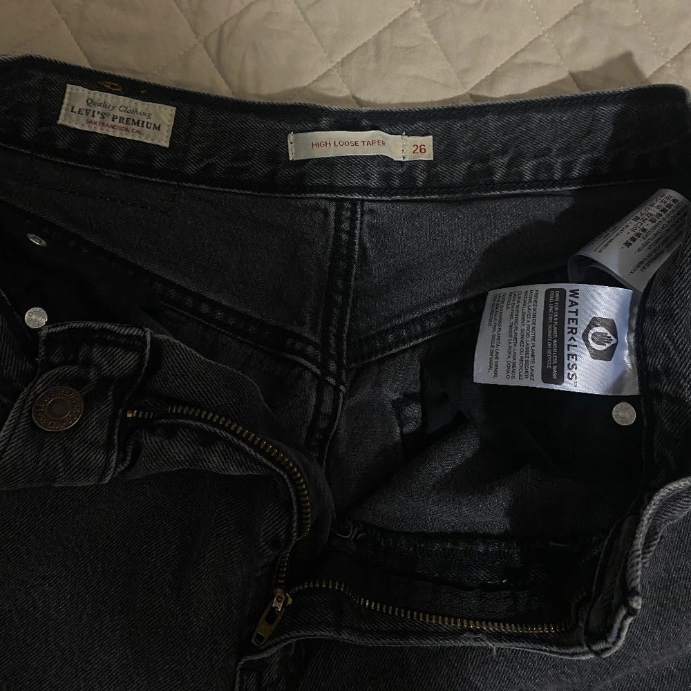 Women’s Levi Jeans